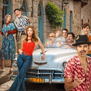 צ'רלי וחצי - ההצגה צ'רלי וחצי - ההצגה